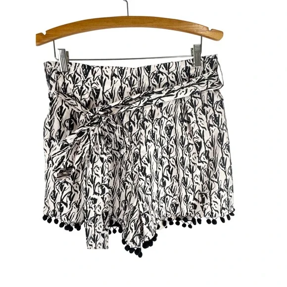 Sugar Lips Curve Womens 1X Shorts Black White Print Pom Pom Tie Waist Cotton - Picture 3 of 11
